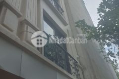 Bán nhà ngọc thụy,long biên 45m2,5 tầng,mt4m oto đỗ cửa nhỉnh 4 tỷ