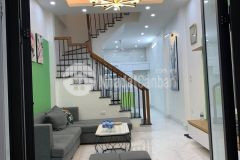 Bán nhà phố hoàng mai 5 tầng 40m2 gần đường ô tô, nhà đẹp ở ngay, tặng nội thất.