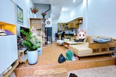 Bán nhà ngõ võ chí công, audi cách nhà 5 bước chân, siêu phẩm phân lô, dt 39m2, nhỉnh 5tỷ.