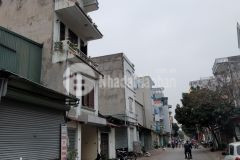 Măt phô nguyên văn hương view hồ vỉa hè ô tô tránh kinh doanh văn phòng