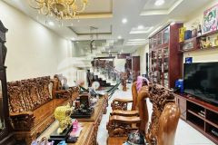 Bán nhà mt lạc long quân, tân bình 4 tầng 190m2 5x38. nhà đẹp ở ngay. giá chỉ 45 tỷ.