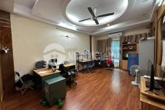 Bán nhà phân lô, sát phố, vỉa hè, ô tô tránh, gara ô tô, kinh doanh đỉnh phố trung kính.