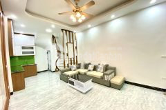 Bán nhà nam dư, hoàng mai. 32m xây 5 tầng, mặt tiền 3.9m, giá 4.05 ty