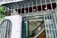 Bán nhà lầu mới hẻm 132 đường 3 tháng 2 gần đại học cần thơ giá chỉ 2.1 tỷ