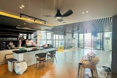 Mặt phố nguyễn văn cừ, tòa 10 tầng, thang máy, view trọn long biên.