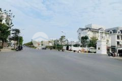 Bán nhà phố việt hưng 35m2x5t nhỉnh 3 tỷ lô góc sát phố hàng xóm vinhomes mới koong mặt tr