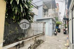 Nhà 2 tầng diện tích đất rộng hiếm có tại quận 10, đường hòa hảo