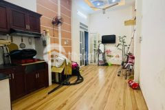 Hẻm 3 gác bãi sậy p1 q6 4 tâng 31m2 3.8 tỷ.