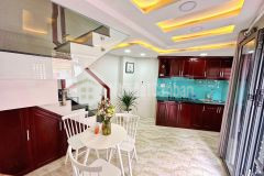 Bán nhà đẹp hxh 4 tầng khu vip đoàn thị điểm 30m2 ngang 5m gần sân bay chỉ 5,5 tỷ