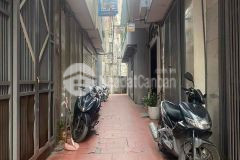 Bán nhà ngõ khương trung, thanh xuân 26m2 giá 2.5 tỷ, 4 tầng, 2pn, mt 3.9m