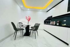 Bán nhà phố khương trung 42m24 tầng nhà đẹp full nội thất lh0373093378