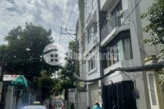 3.55 tỷ nhà mới ở ngay sát hxh lê quang định sổ vuông vức