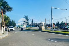 Nhà lô góc 2 mặt kiệt thoáng gần đường lớn lê bôi sơn trà đà nẵng.