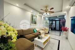 Siêu phẩm phố nguyễn đình thi hơn 11 tỷ 45m2, 6t thang máy tặng full đồ view hồ tây