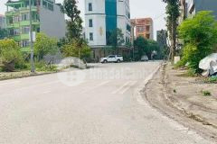 90m khu dân cư hành lạc, nhìn thằng ra công viên, sân bóng, giá tốt. 0828218468