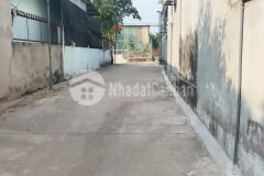 Bán đất có hiện trạng nhà, tolet, điện nước đầy đủ, dân đông đúc, đường bêtong 6m thông thoáng..