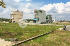 Bán 322 m2 đất góc 2 mặt tiền khu thanh bình đã có sổ full thổ cư.