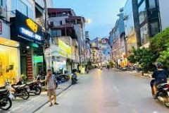 Bán nhà mặt phố khương thượng 35m2, 5t, mt4.8m kinh doanh ác liệt gần mipec tây sơn