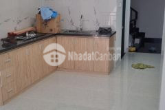 Nhà đối diện bênh viên 175, diện tích 60m2, cách hẻm xe tải 2m.