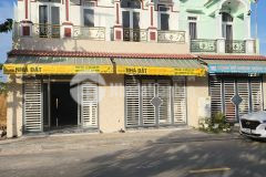 Bán căn nhà ở tân uyên bình dương, sổ hồng riêng, giá 1 tỉ 900