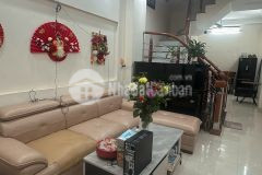 Rẻ hiếm có, bán nhà ngõ 572 ngọc thụy, long biên, 32m2 x 3tầng, phân lô, ô tô, full đồ