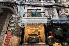 Cần bán gấp nhà bùi xương trạch 30m 5 tầng nhỉnh 5 tỷ
