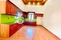 Bán nhà mặt hồ hạ đình, dt 51 x 5 tầng, vị trí kinh doanh sầm uất nhất hồ hạ đình