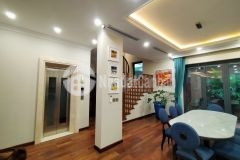 Biệt thự siêu đẹp, phong cách hiện đại, phố bùi thiện ngộ, view vườn hoa, vị trí đắc địa.