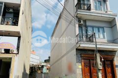 Bán lô đất thổ cư, sát chợ thủ đức, dt 177m² giá 70 trm² thương lượng.