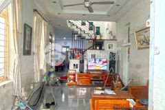 Nhà 2 lầu hẻm xe hơi đường số có 7 phòng trọ, p.tân thuận tây, quận 7