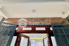 Nhỉnh 8 tỷ 52 mét vuông ngõ thông gần phố