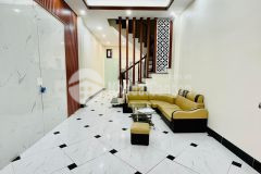 Bán nhà 4 tầng trương định hoàng mai ngõ thông nguyễn đức cảnh, hai thoáng, nhà đẹp.