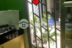 Nhà hẻm xe ô tô đang kinh doanh, sổ vuông vức hoàn công đủ.