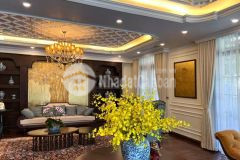 Tôi bán gấp biệt thự kđt flc đại mỗ gần siêu thị aeon mall 268m2 chỉ 23.5 tỷ. lh 0989.62.6116