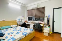 Hàng hiếm khu ba đình ba bước ra các phố trung tâm.