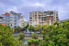 Mặt phố kinh doanh vỉa hè rộng 6 tầng lô góc vị trí đỉnh cầu giấy