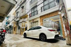 Gấp, bán nhà ngõ 366 ngọc thuỵ, long biên, 43m2, 5 tầng, phân lô, ô tô đỗ cửa, full đồ