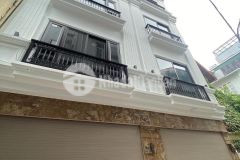 Nhà mới kính koong phố nguyễn sơn ô tô full nội thất xịn thang máy phân lô cán bộ hàng k