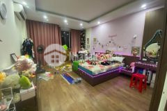 Bán nhà tôn thất tùng 60m2, 4 tầng. oto tránh, kinh doanh tốt 10.5 tỷ