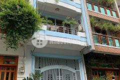 Bán nhà 34039 quang trung p.10, 1 trệt 3 lầu. giá chỉ 9,7 tỷ
