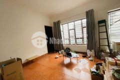 Bán nhà bát khối 3 tầng 80m lô góc ô tô tránh dừng đỗ ngày đêm kinh doanh long biên