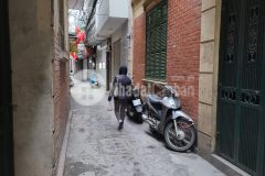 Bán nhà nguyễn công trứ 70m2. 4 tầng. 20m ra phố 6.1 tỷ