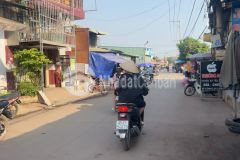 Lô đất mặt tiền đường 6m, dt 520m, giá 335 triệu tân cảng long bình