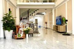 Mặt tiền ở kinh doanh ngang 5m,4 tầng,75m2,gần lý thường kiệt,tân bình,chỉ 11.8 tỷ