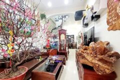 Chính chủ bán nhà 5 tầng sổ hồng vuông vắn