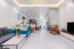 108 cho thuê nhà mặt tiền hoàng hoa thám 5x30 giá 22 tr tháng.