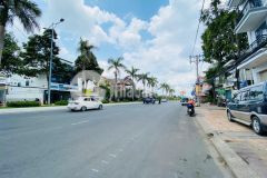 Cho thuê nhà 1 trệt 1 lầu mặt tiền đường 32, gần bệnh viện da liễu