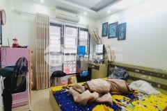 Bán nhà kim giang, thanh xuân. 35m2 x 5 tầng. 4 ngủ. nhà mới. gần phố. ở ngay. hơn 5 tỷ.