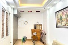 Ban nhà phố lò đúc 33m 4 tầng mt 9m nhỉnh 3,5 tỷ ngõ thông trước nhà ba gác nhà còn đẹp ở luôn