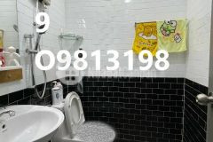 Bán nhà phú nhuận 2 tầng trung tâm tiện giao thông shr ở ngay.